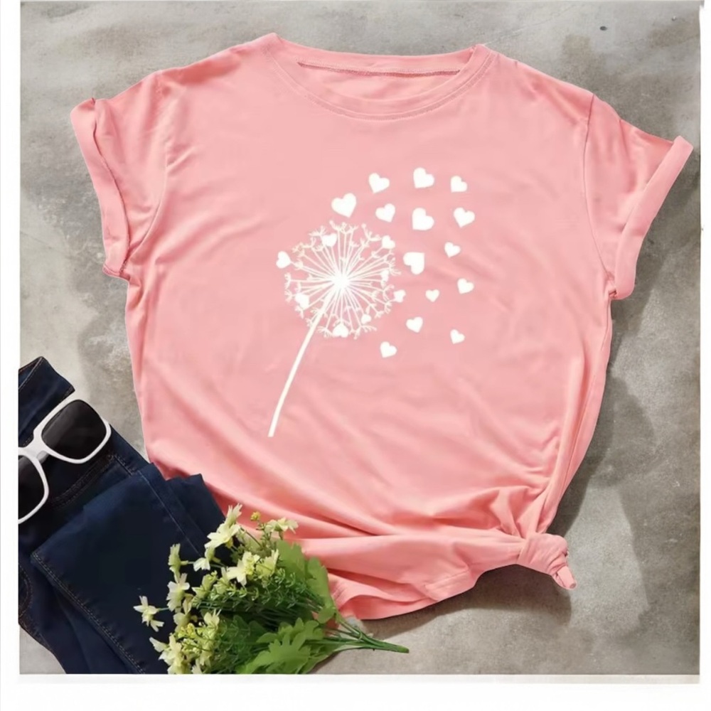 SHEIN Curve NWT 1XL Peach Plus Size Short Sleeve Dandelion Hearts Graphic Tee